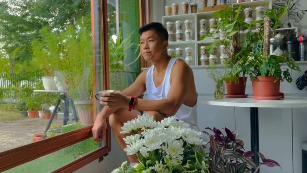 DmvSc2's tweet image. Flowers and coffee... #CoffeeBae... you know me so well #WelpWednesday