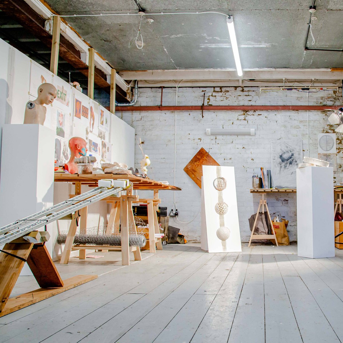 MargateSchool's tweet photo. Applications for our European Fine Art MA are open!

This course encourages students' development within a collaborative and critical environment to nurture independent thinking, self-confidence and raise aspirations.

Find out more and apply here https://t.co/rRibBrMxQl
#Margate https://t.co/CyvcELrjCh