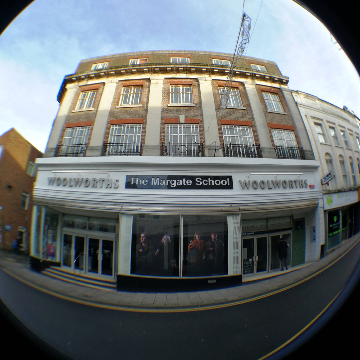 MargateSchool's tweet photo. Applications for our European Fine Art MA are open!

This course encourages students' development within a collaborative and critical environment to nurture independent thinking, self-confidence and raise aspirations.

Find out more and apply here https://t.co/rRibBrMxQl
#Margate https://t.co/CyvcELrjCh