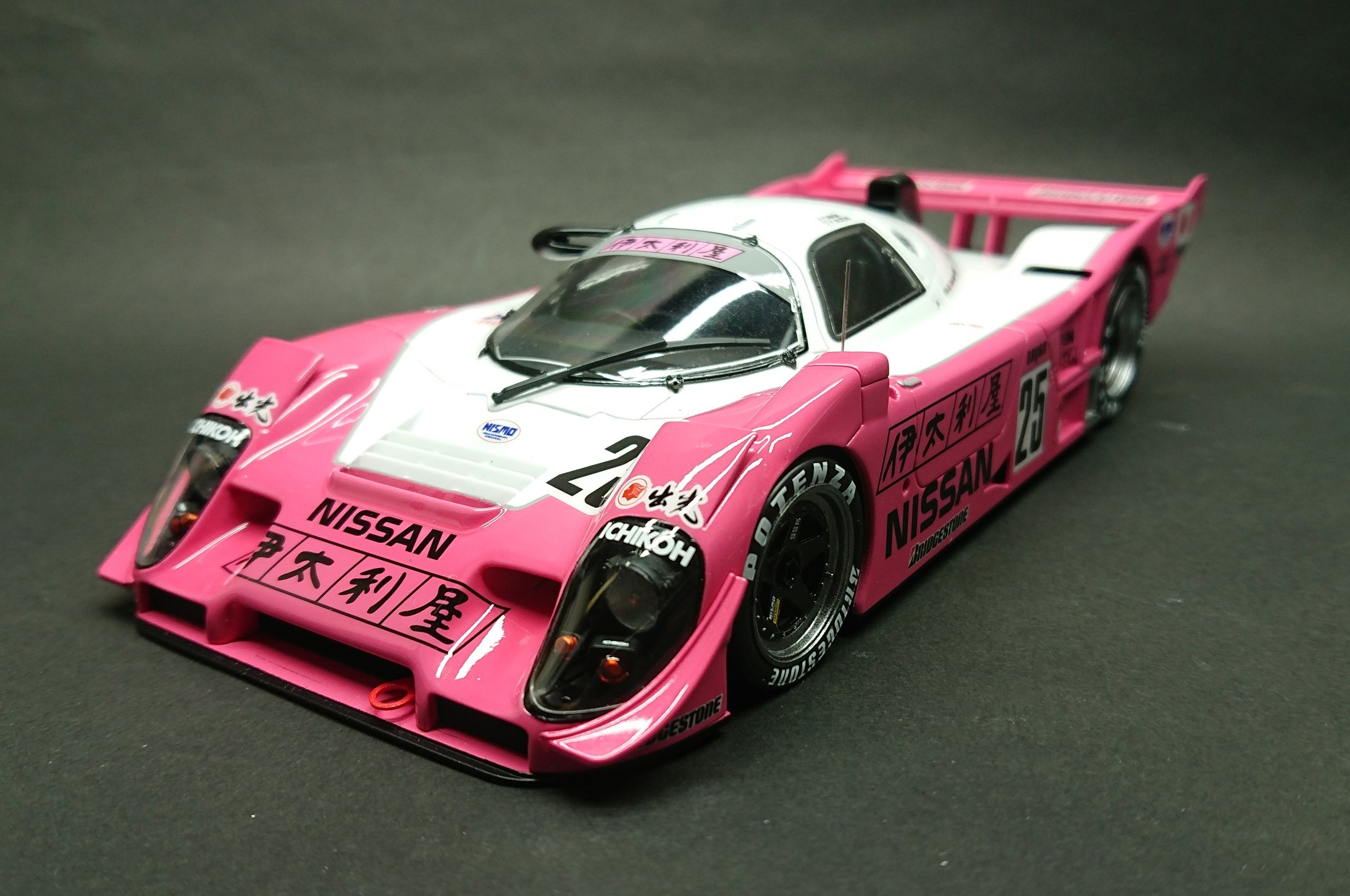 ハセガワ　カルソニックニッサンR92CP完成品 ハセガワ カルソニックニッサンR92CP完成品