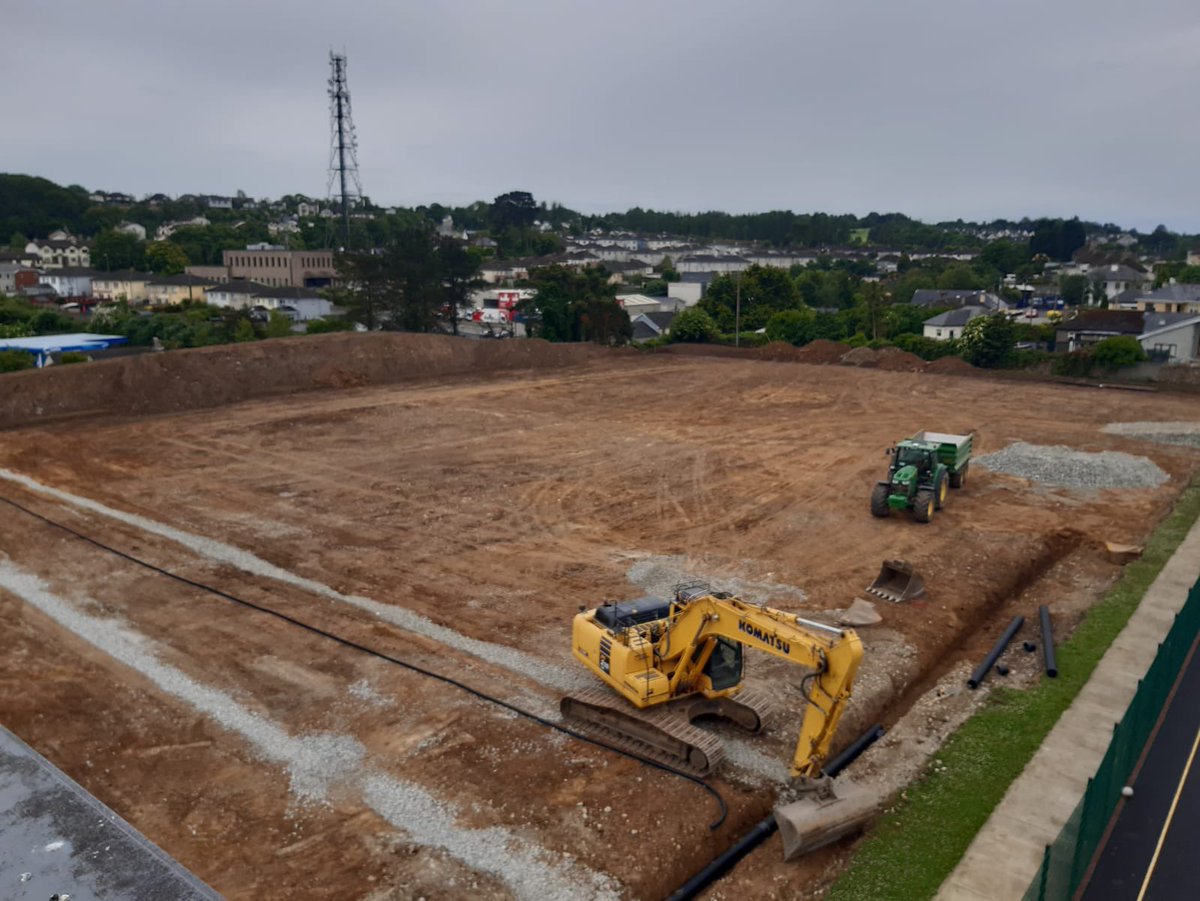 WexCBS's tweet photo. Serious progress is being made on our new Floodlit Astroturf pitch! We’re delighted to see it going so well. 
#CBS #Progress #PitchTogether #astro 
🟣🟡💪👍👏👷‍♂️🧱🔨🚜🏟 https://t.co/VwIim4j3oX