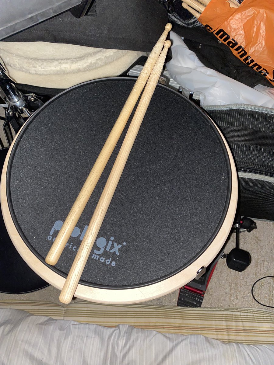パッド新調！<a href="/prologixpads/">Prologix Percussion</a>