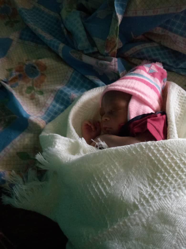 sowore's tweet photo. @RotimiAkeredolu Kemisola Ogunniyi just delivered a baby in prison. She was arrested in Akure during #Endsars, didn’t commit any offence, only going to the pharmacy for her mother @policeng arrested her, claimed she looks like #Endsars protesters who burnt @OfficialAPCNg office https://t.co/btXPXruNC6