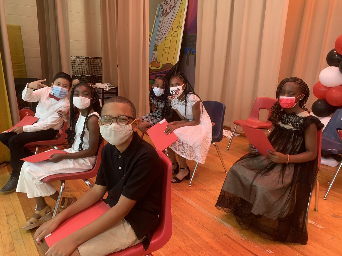 JohnnycakeElem tweet media