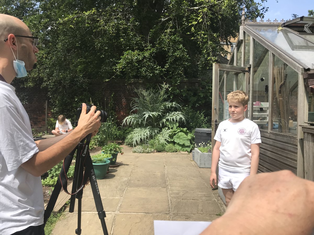 UCSHampstead's tweet image. An abundance of natural light ☀️, camera and action! 🎬With the help of @ART_UCS staff, pupils film their submission for @bbctvcentre documenting all the wonderful gardening work they&apos;ve done over the year at our thriving allotment. 🦋🌱Good luck! @GWandShows
