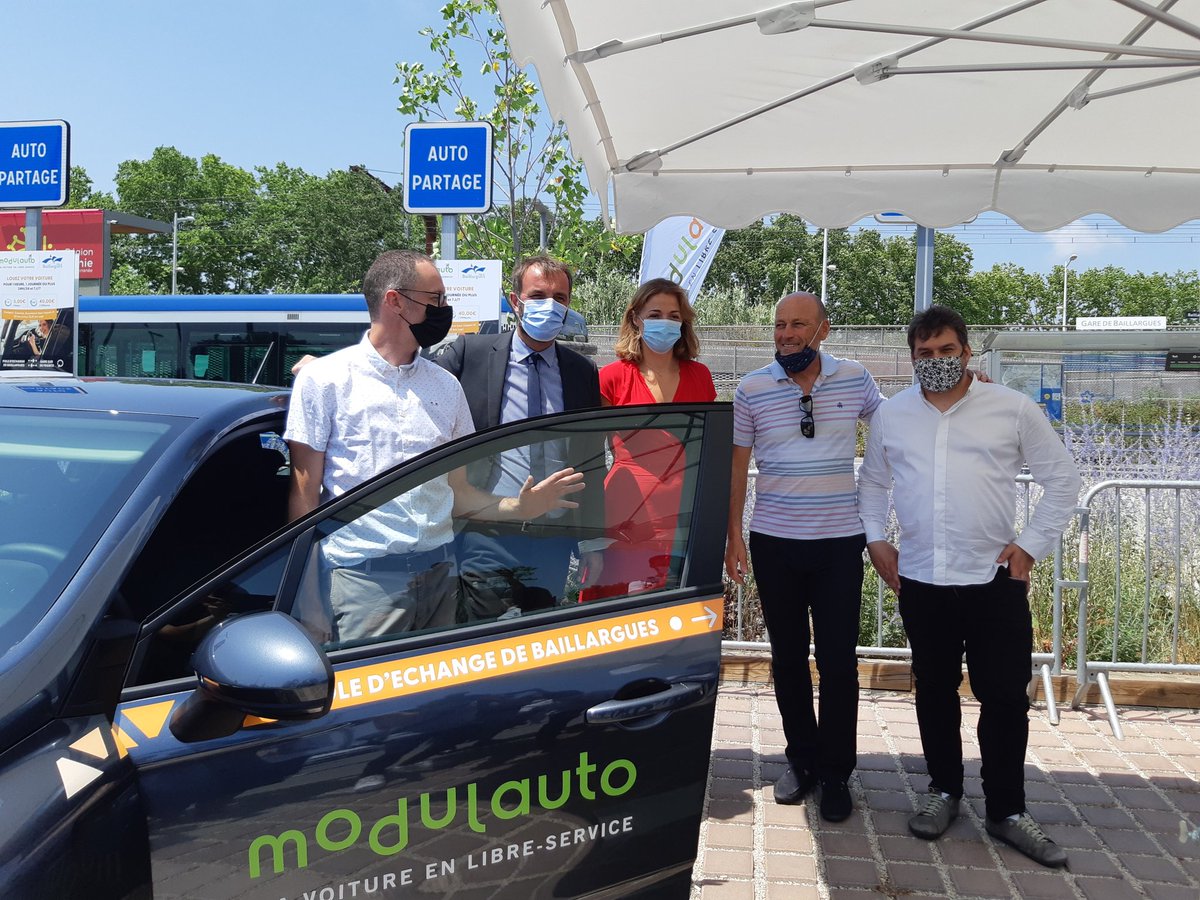 PresseMTP's tweet image. .@MDelafosse, Julie Frêche, @JL_MEISSONNIER, @Modulauto et l'ensemble des partenaires lancent l'expérimentation d'une nouvelle application d'autopartage entre le PEM de @VBaillargues et la Gare Sud de France à #Montpellier #mobilité