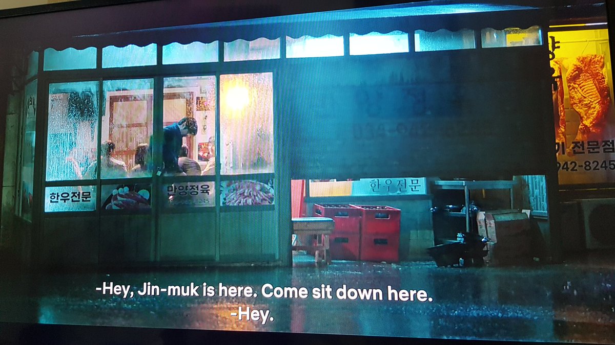circulate9oo's tweet photo. Han Joowon came to Manyang to investigate the illegal immigrants serial murder case and the show was already hinting about KJM right from the very first ep😆
#beyondevil #BeyondEvilOnNetflix https://t.co/wm9KC7zl8s