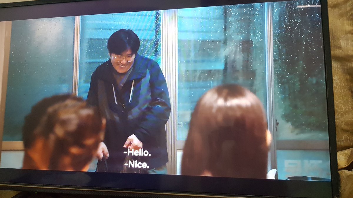 circulate9oo's tweet photo. Han Joowon came to Manyang to investigate the illegal immigrants serial murder case and the show was already hinting about KJM right from the very first ep😆
#beyondevil #BeyondEvilOnNetflix https://t.co/wm9KC7zl8s