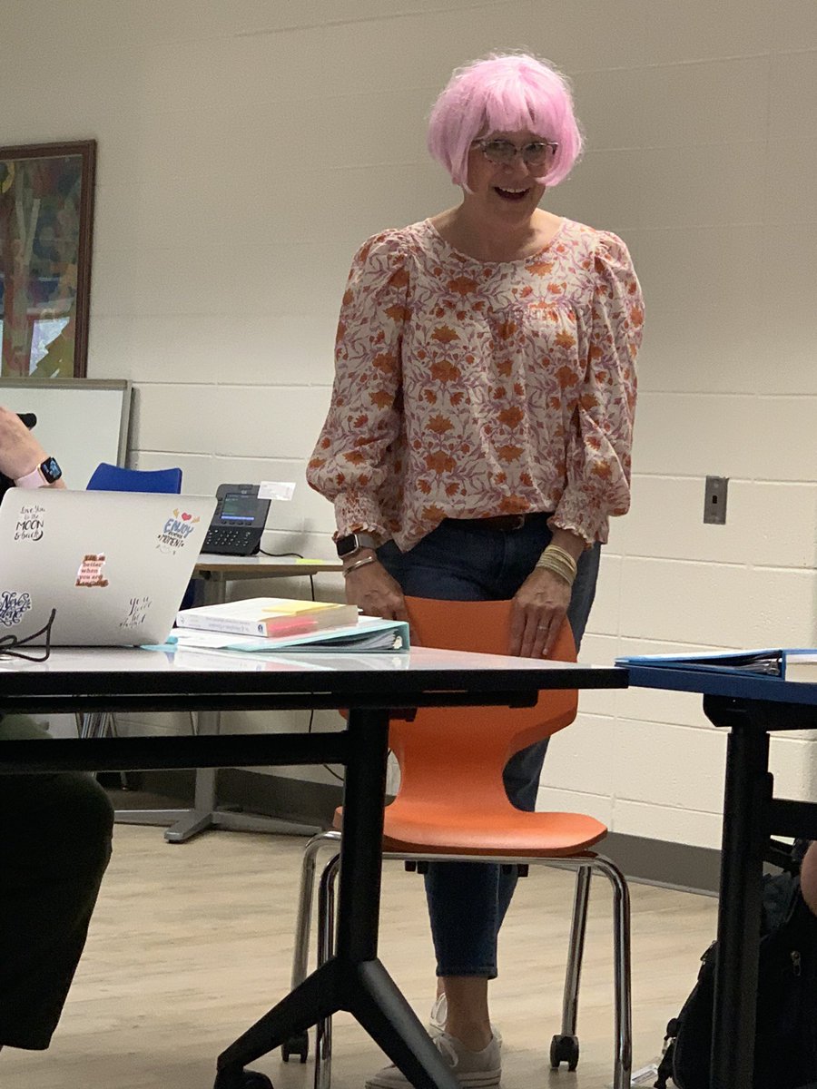 Nothing but serious work going on here at Summit View. #SDWSAIL #WIGS #backatyouhovel