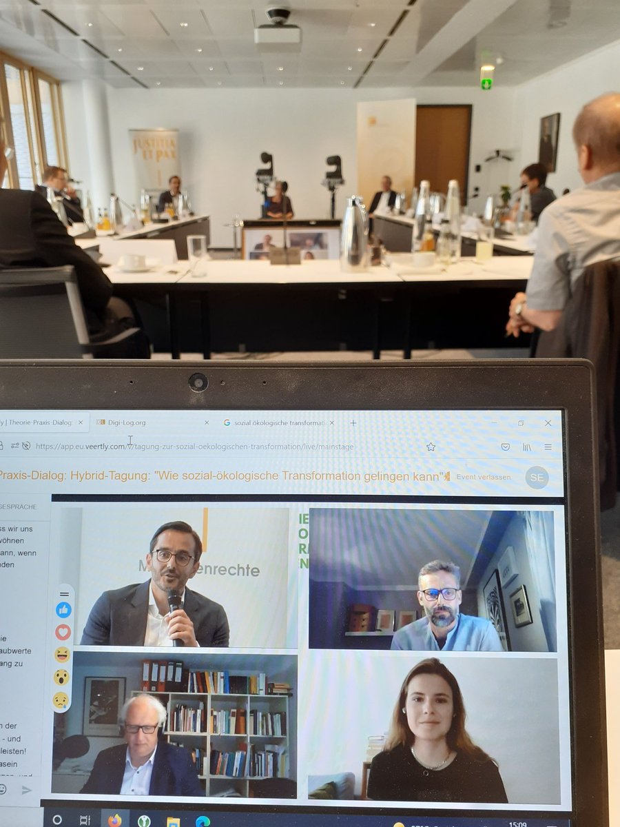 EinsiedelStefan's tweet photo. @Luisamneubauer im Gespräch mit Prof. @EmundsFfm über #Transformationsstudie: Freiheitsbegriff wurde entkernt und ersetzt durch "Freiheit für Vollgas, Fleisch und Konsum" - es braucht rücksichtsvolle Freiheit https://t.co/0UlV2zGGfq
