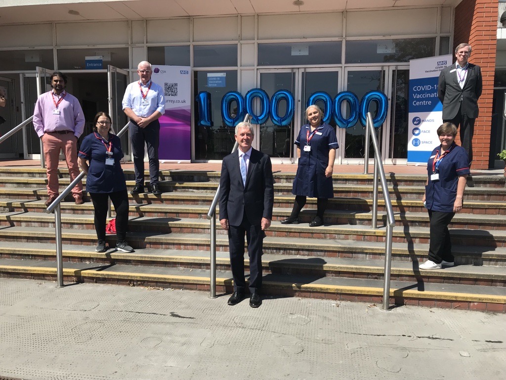 Today we celebrated reaching an incredible 1 million #COVIDVaccines administered in <a href="/SurreyHeartland/">Surrey Heartlands Health and Care Partnership</a>. 

Leader of <a href="/SurreyCouncil/">Surrey County Council Customer Services</a> Tim Oliver <a href="/SCCLeader/">Tim Oliver</a> visited <a href="/Sandownpark/">Sandown Park</a> vaccination centre to meet our hard working teams, who have helped achieve this milestone.

#KeepSurreySafe