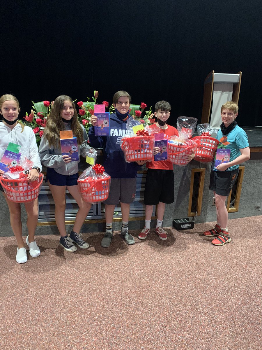 Our five lucky winners at today’s Community Gathering! #obos2021 #whenstarsarescattered <a href="/rms_htsd/">@rms_htsd</a> <a href="/_htsd/">Haddon Township Schools</a> <a href="/HaddonTwpLMC/">HTHS Library Media Center</a>