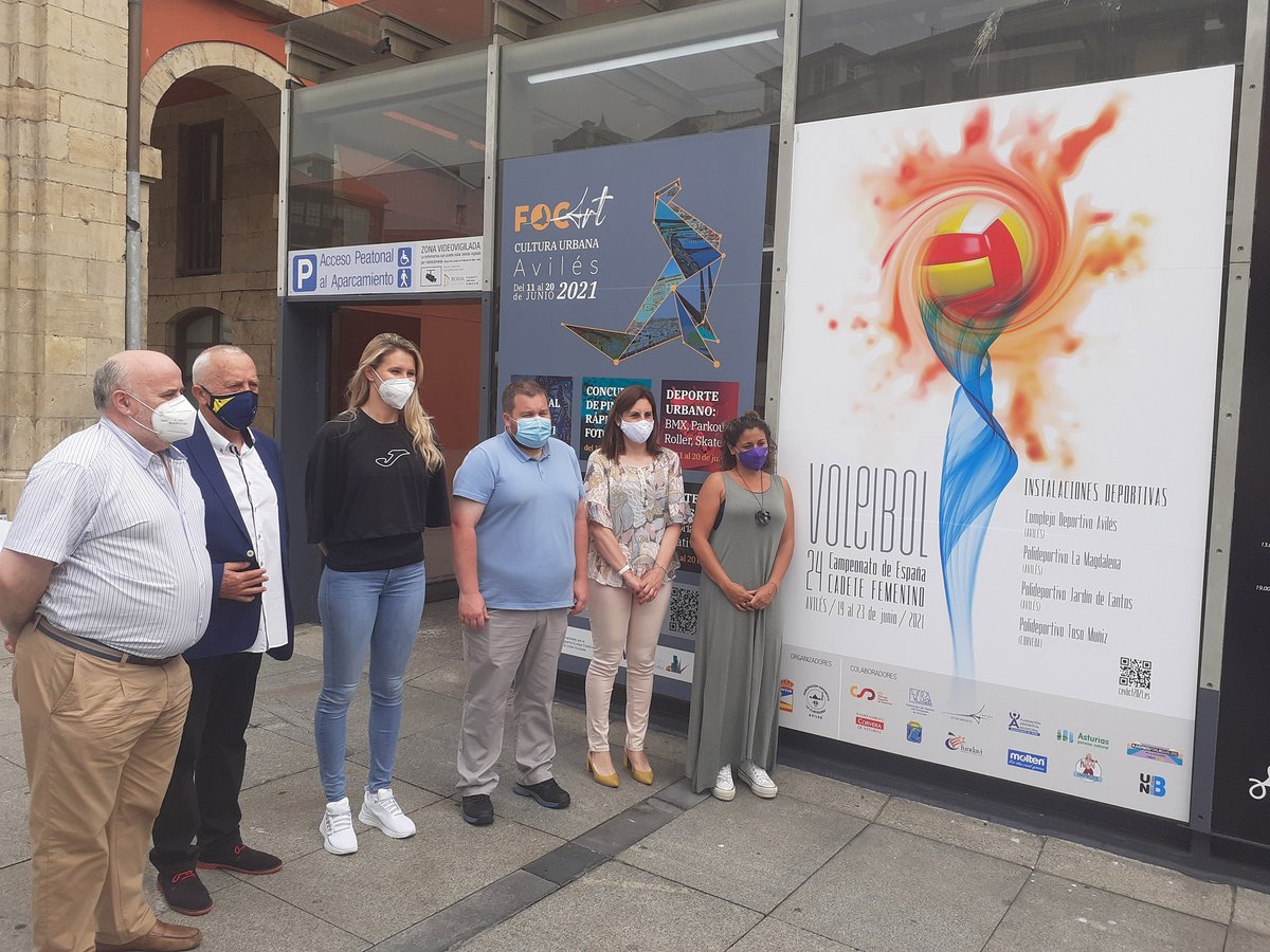 RFEVB's tweet photo. El Campeonato de España Cadete Femenino @cevbcf2021 fue presentado en Aviles 
#cevbcf2021

https://t.co/ZvPy5G5Sbq https://t.co/vomkOhcFhQ