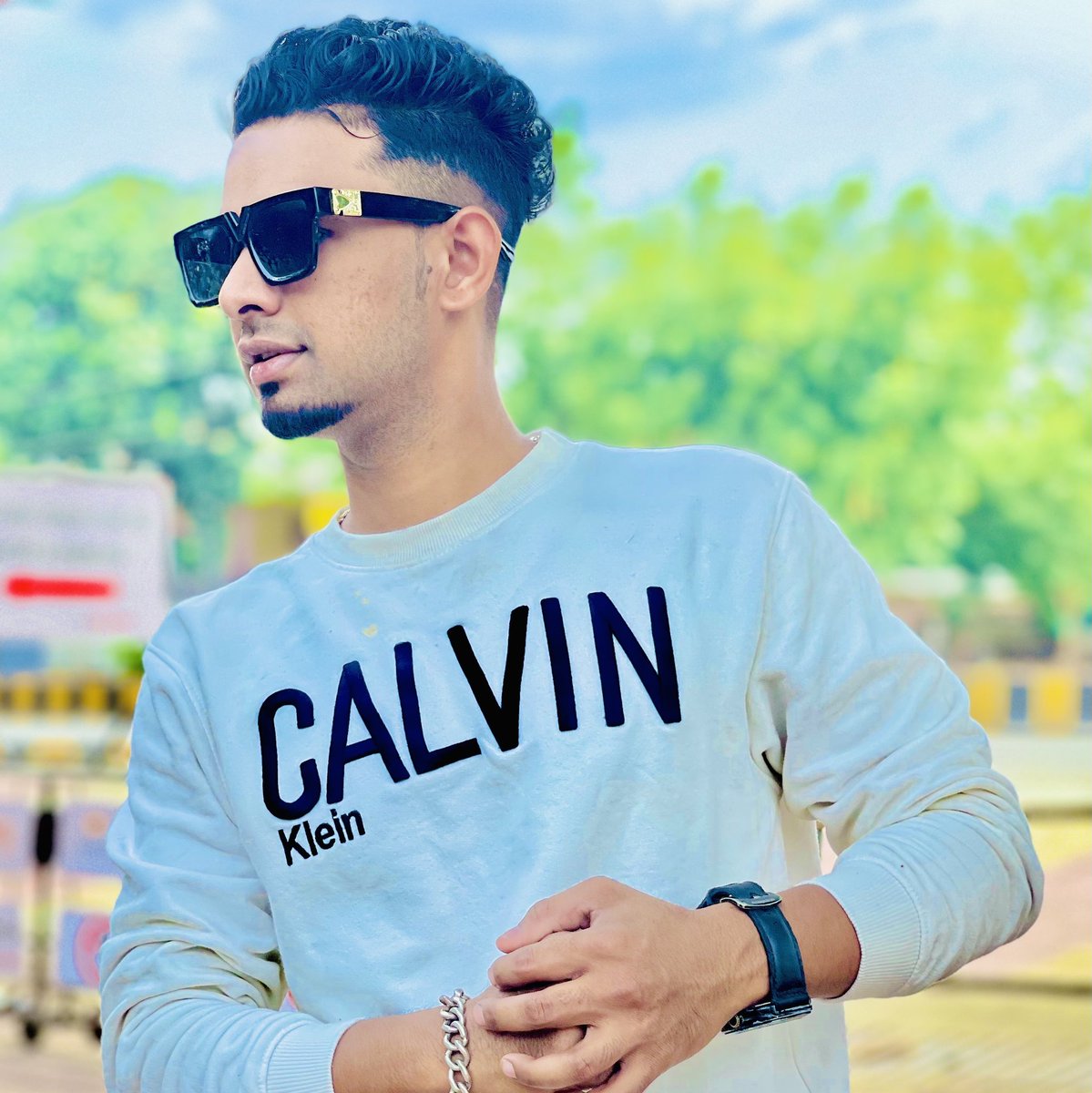 iambarkat_'s tweet photo. #NewProfilePic https://t.co/4u9vAUUWJs