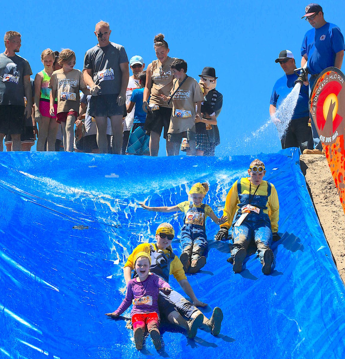 bigdogbrag's tweet photo. Nothing like a 70' Super Dog Slide to cool you off and put a smile on your face! Join us on July 31! #bigdogbrag #coloradomudrun #summerfun #staycool https://t.co/1cwzZTAD0H