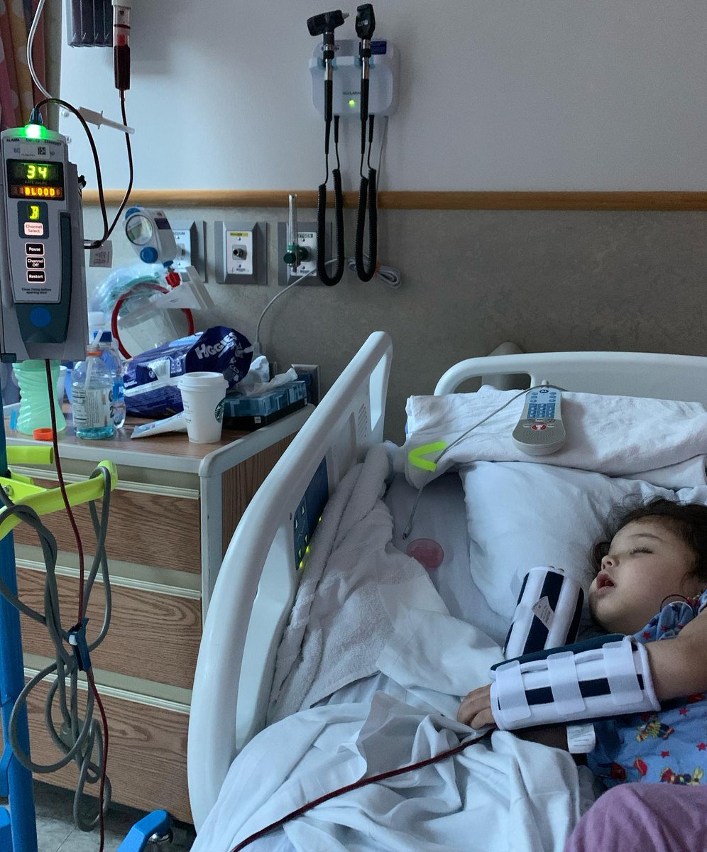 Morning Blinks! We have an urgent request for all of you. Our very own Baby Blink Roro’s health is declining fast. Pls RT &amp; Reply to get this trending for her.

🔗 bit.ly/35pN4LQ
🔗 bit.ly/35qwJ9R

Stay Strong Baby Blink Roro
<a href="/BLACKPINK/">BLACKPINKOFFICIAL</a> #BLACKPINK