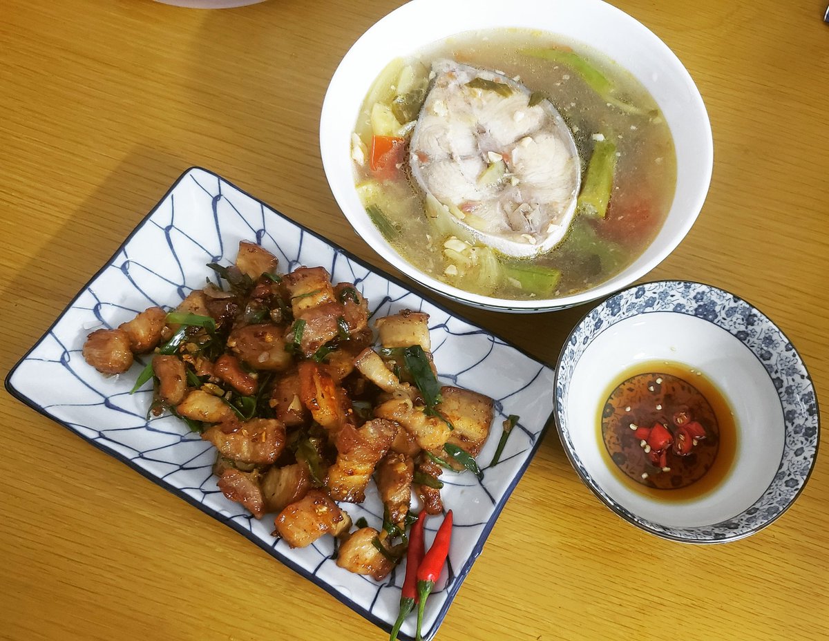 ntvblog's tweet photo. Home cooking #dinnertonight #vietnamesemeal #homecooking #cơmtối #comtoi #dinner #dinnertime #comnha #comnha #easymeal #easymeals #fastmeal #easycooking #ẩmthựcsàigòn #amthucsaigon #saigonesefood #saigonfood #hochiminhfoodie #hochiminhfood #vietnamesefood https://t.co/zSaXGMtbXz