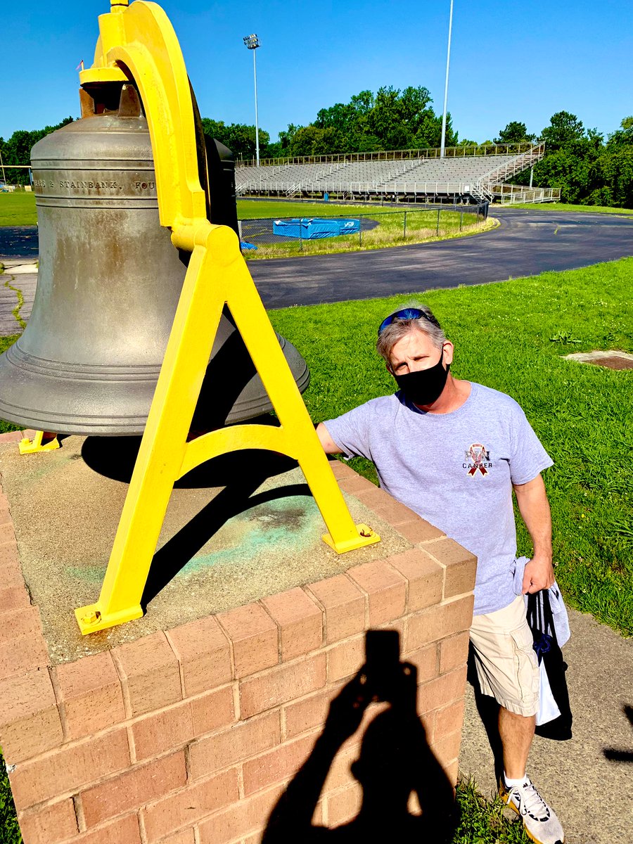 OscarSmithHigh's tweet photo. The staff of OSH, @WBIBruins and many others supported @BrianPDugan with custom shirts as he rang the Victory Bell to celebrate his last treatment.  @OFSAmbushNation #smithset #onceatigeralwaysatiger #PinCancer #DuganDismissal #BriansPin #BeatCancer https://t.co/tZTsLy09F1