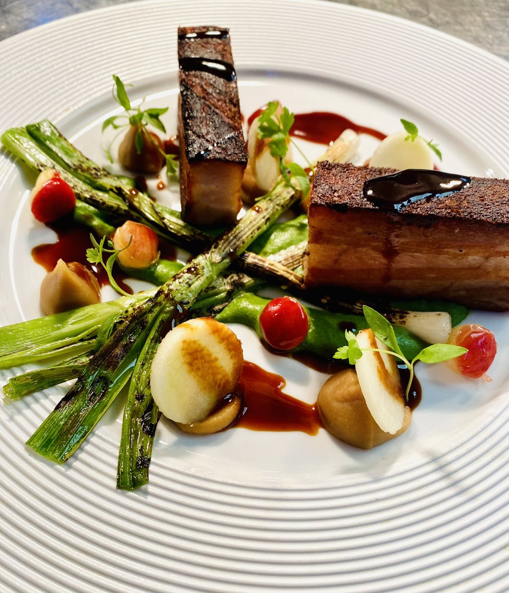 Colinstarkey37's tweet photo. Afternoon Twitter ! I am looking for a Commi Chef for @BW_Pinewood @POW_OneEighty to start ASAP ,if you are looking or know of anyone who is , then please send your CV to or call 01625 529211 pinewood.chef@pinewood-hotel.co.uk  #chefjobs #chef #Cheshire #wilmslow #Jobs please RT https://t.co/qng1kqoaZ3