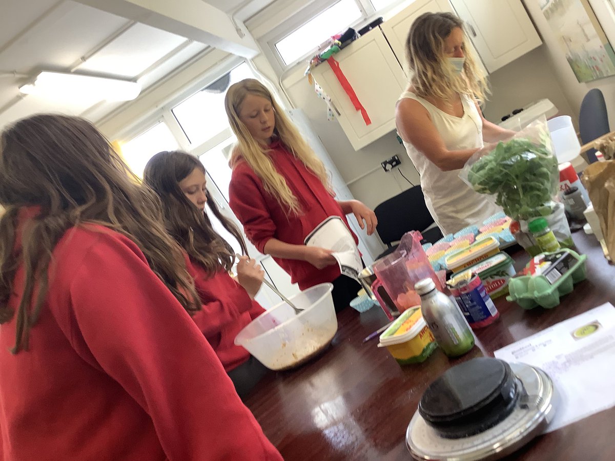 Making our cakes for the week #KelstonGreens #Souperb