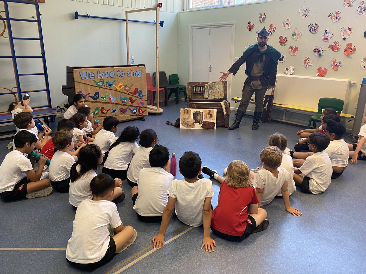 Year 2 have continued to have an informative and fun afternoon learning about Nottingham’s ‘rebels’ like Ada Lovelace and Watson Fothergill. #learningfromthepastforthefuture #Somuchmore