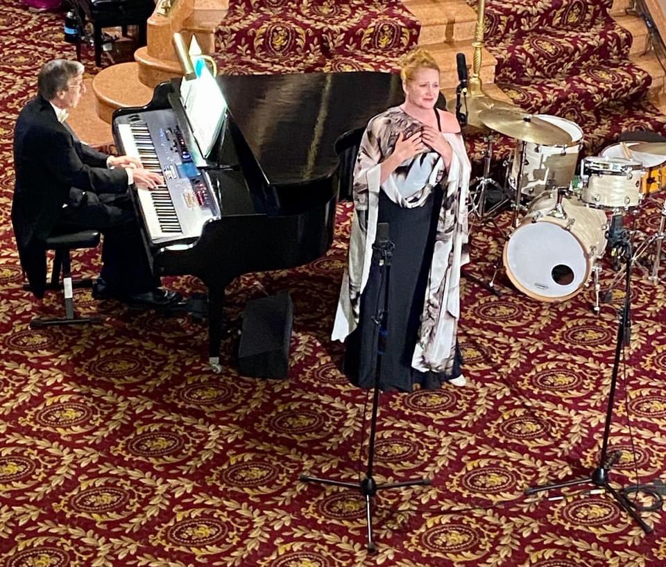 StanleyUtica's tweet photo. On Fri. 6/11, we welcomed members from #ChelseaOpera to our theatre. We simulcasted the event to @Viewartscenter in Old Forge and it was a great success! It was a pleasure seeing new and familiar faces in our theatre again! ✨🎭 #WeAreBack https://t.co/OZIyxScB24