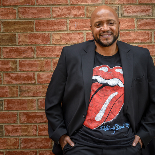 bookyourspeaker's tweet photo. We're continuing to promote Effective Communication Month and @ICONICSPEAKER He delivers high-energy customized keynote presentations for organizations that desire to reach or maintain ICONIC status. #remarkablespeakersbureau #EffectiveCommunicationMonth 
https://t.co/yXXaXVdJYs https://t.co/4GBSDOZ6xX