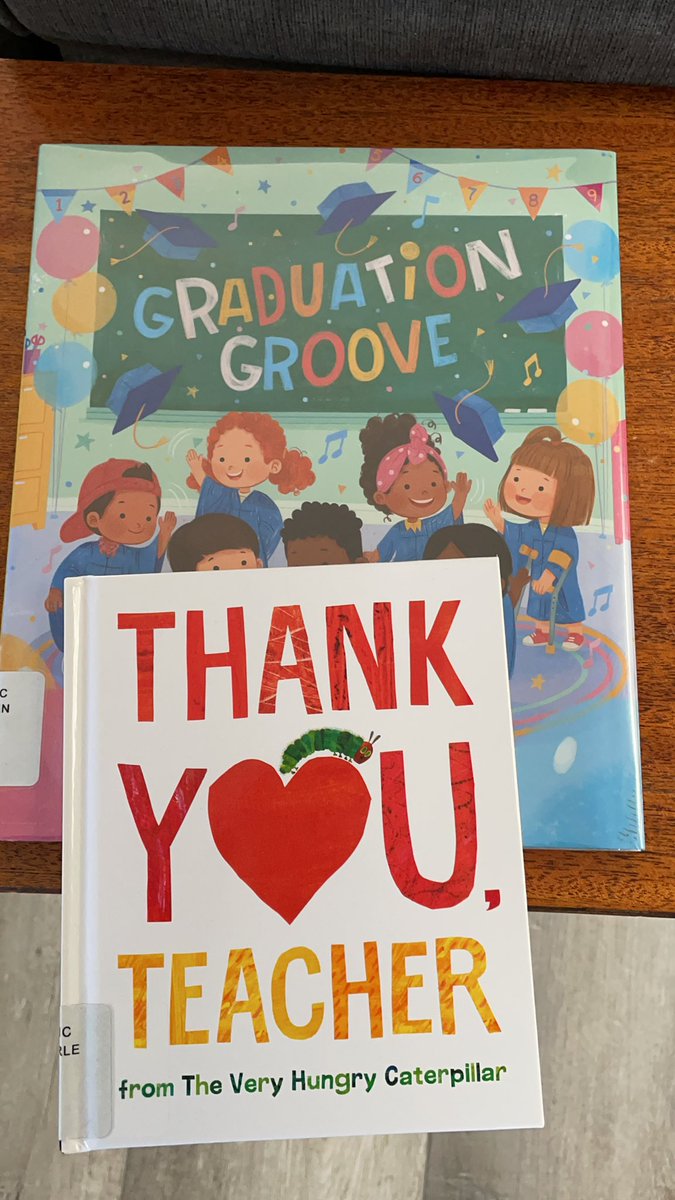 bookgirlfitz's tweet photo. My last storytime with the kinders @MichaelFitzOCSB @ocsbMrsWilson a beautiful grad story for the students and a BIG thank you to the teachers. @ericcarle style. #happyaummer #seeyainthefall #Becommunity https://t.co/Cd59srBLYH
