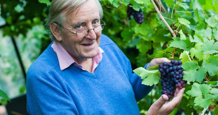 Wine_GB's tweet photo. It is with great sadness to announce that Rodney Pratt, co-founder of @Bolneyestate, Sussex, passed away on 12 June. Rodney &amp; his wife Janet were true pioneers of the industry, founding Bolney in 1972, planting what was then one of the earlier commercial vineyards in the UK. https://t.co/ahl80AsPTx