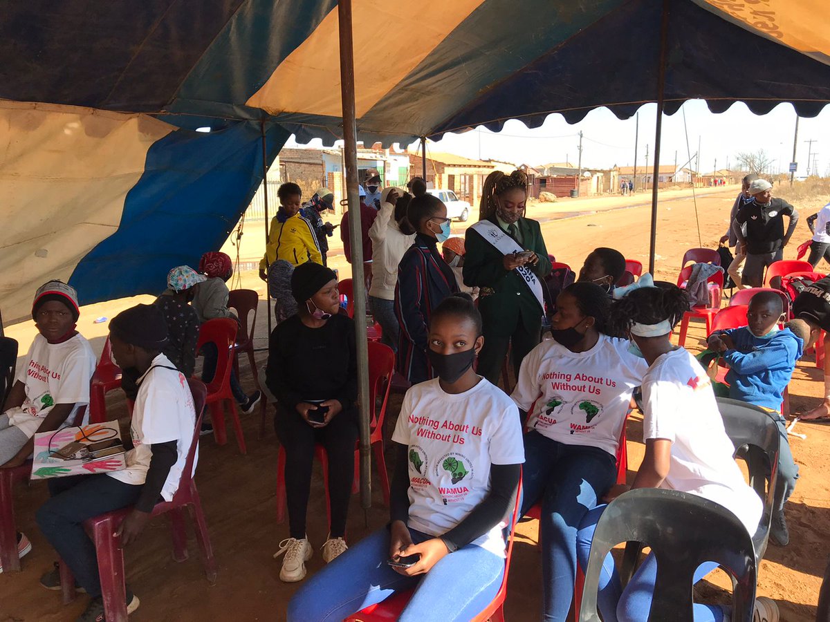 macua_sa's tweet photo. Every year the 16th of June sees the commemoration of Youth Day. This year’s event's aim was to facilitate a dialogue on safe spaces between governments, Mining industries, civil society, and -most importantly- youth groups, with the goal of offering practical solutions. #YAMUA https://t.co/nCLhdfmEgv
