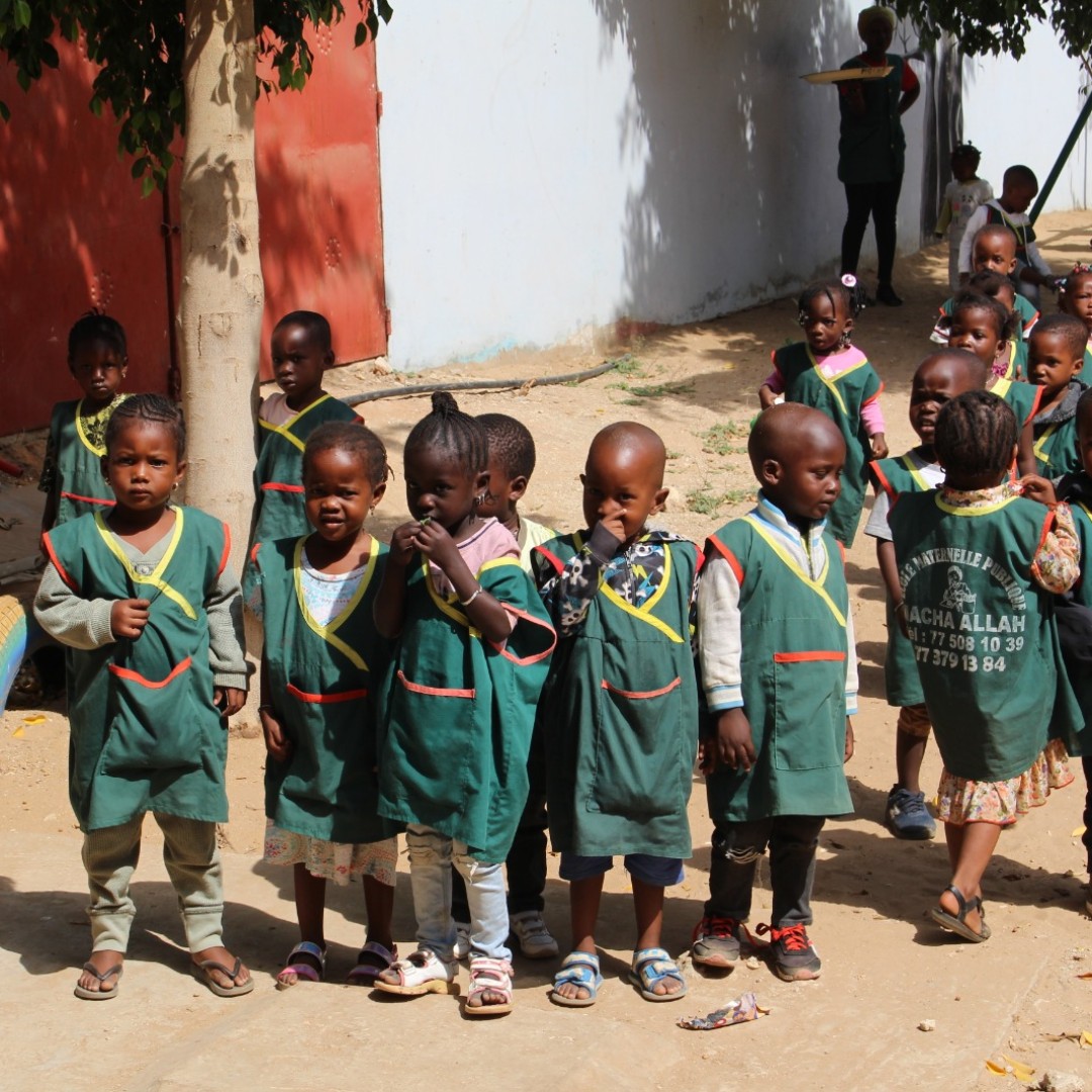 kassumay's tweet photo. 🧒🏿 DÍA INTERNACIONAL DEL NIÑO AFRICANO

Hoy es el día de todos nuestros niños y niñas de la escuela Kassumay y Sonatel. A través de nuestros proyectos garantizamos su educación, higienización y nutrición. 
¡Ayúdanos! 👉 LINK EN BIO https://t.co/dzFa8P2ZEh