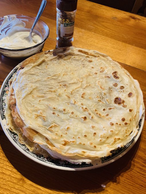 Ki szereti? 😋🍴Csod&aacute;s napot mindenkinek ! 🌞 https://t.co/rl1lIohLEd