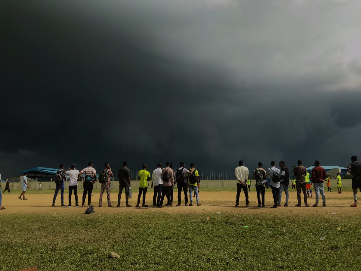 nazathegeneral's tweet photo. i thought god said no more floods? https://t.co/OeJjOotfhZ