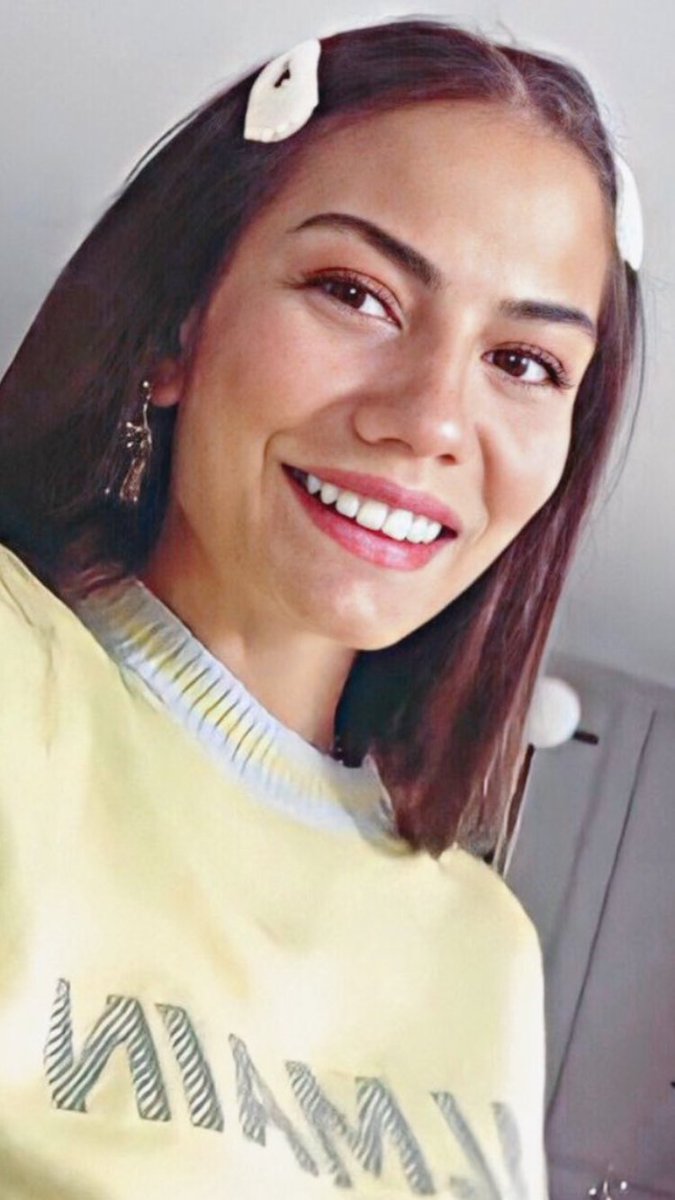anita_555's tweet photo. @PrincipessaDemo @Geil41608112 @annie_flk @JacominaRita @marwa_rosita @Julia123456_ Perfect Smile Can We Have Them Soon Together We Only Hope One Day #DemetÖzdemir #WilliamLevy #willdem 🔥🔥😍😍😘😘❤️❤️❤️ https://t.co/bKUmKhDUdv