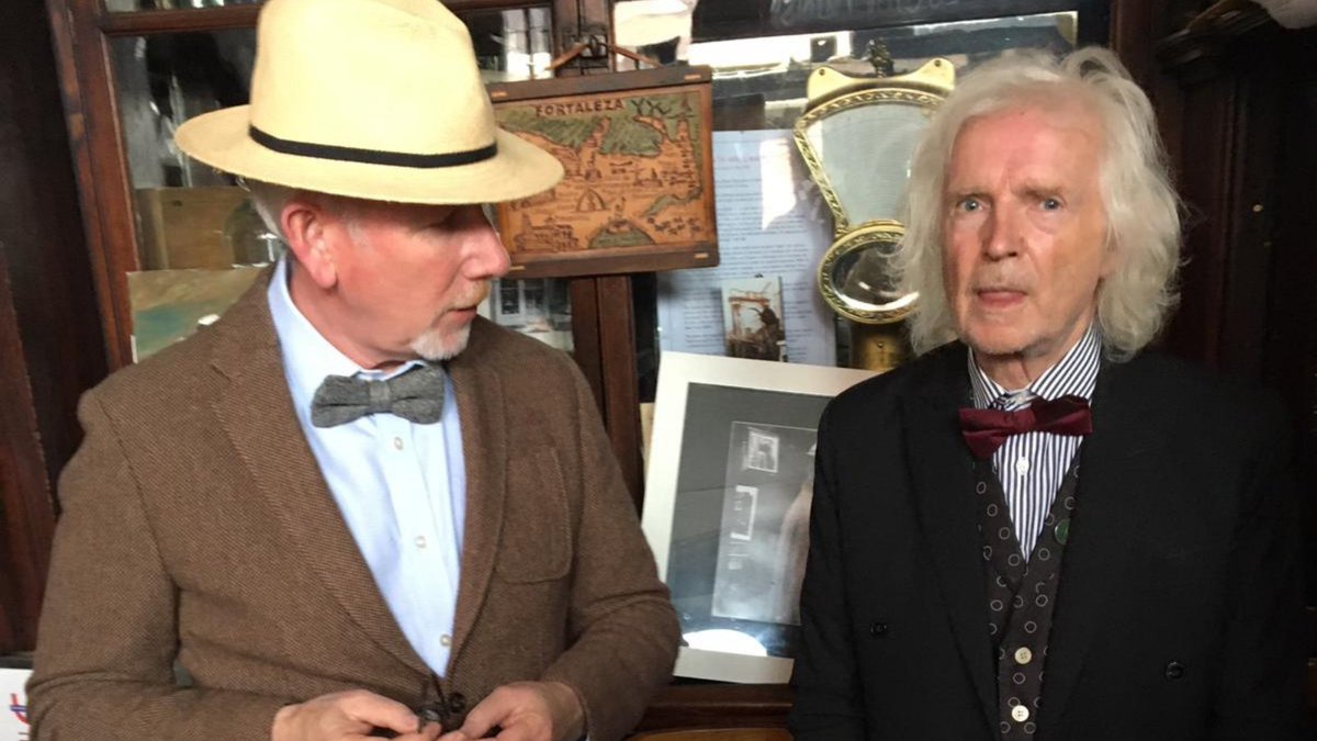 Walsh Whiskey (@walshwhiskey) on Twitter photo Chatting all things James Joyce with Pj Murphy of <a href="/swenyspharmacy/">Sweny's Pharmacy</a> for #Bloomsday2021 ✍️
#DrinkResponsibly #WritersTears Chatting all things James Joyce with Pj Murphy of <a href="/swenyspharmacy/">Sweny's Pharmacy</a> for #Bloomsday2021 ✍️
#DrinkResponsibly #WritersTears