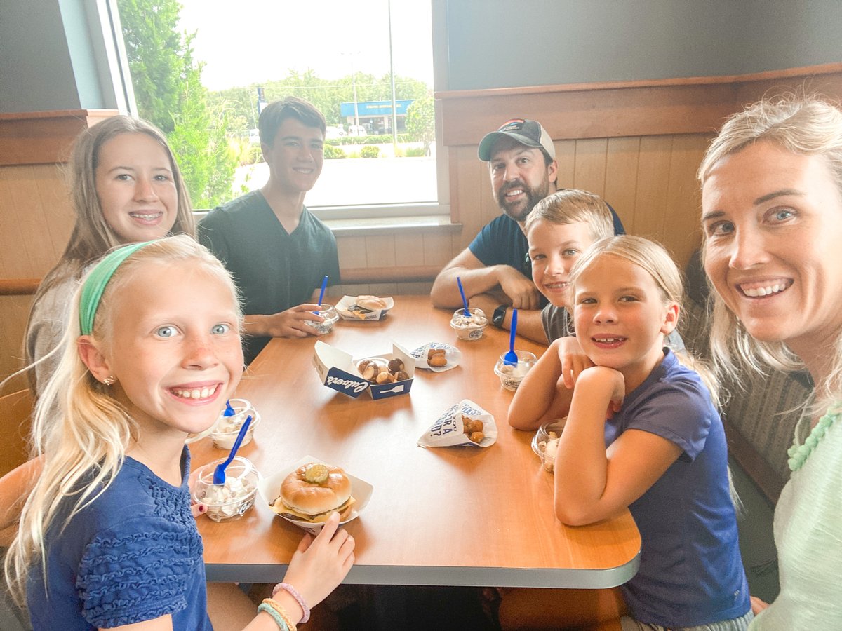 Easy way to celebrate Dad this Father’s Day? @Culvers for the win! #Culvers #FathersDay #ad amberlikes.com/simple-ways-to…