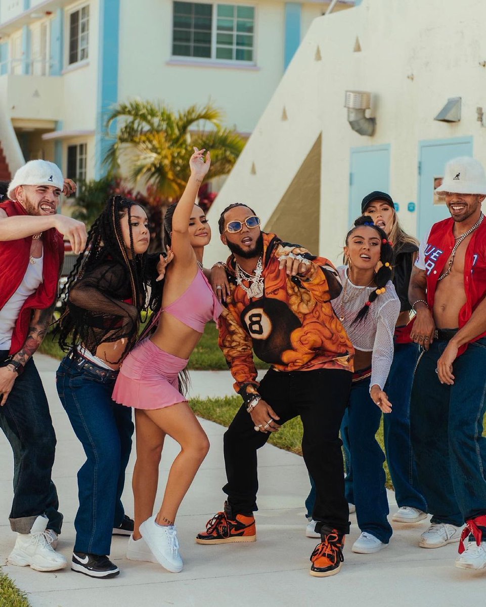 sonymusicperu's tweet image. #FULANITO⚡️ @iambeckyg junto a #ElAlfa  🤗🔥🌴 
Link 👉🏻 bit.ly/3vUiS7c  ❤️