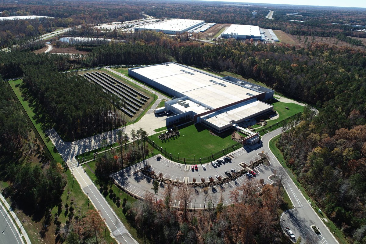 dfcolo's tweet photo. #DigitalFortress is always keeping the environment in mind and is committed to creating an extremely #sustainable campus is #Richmond, VA. https://t.co/DWb6uWAGN7
#DigitalFortress #dfcolo #datacenters https://t.co/DMmKKUdJPv