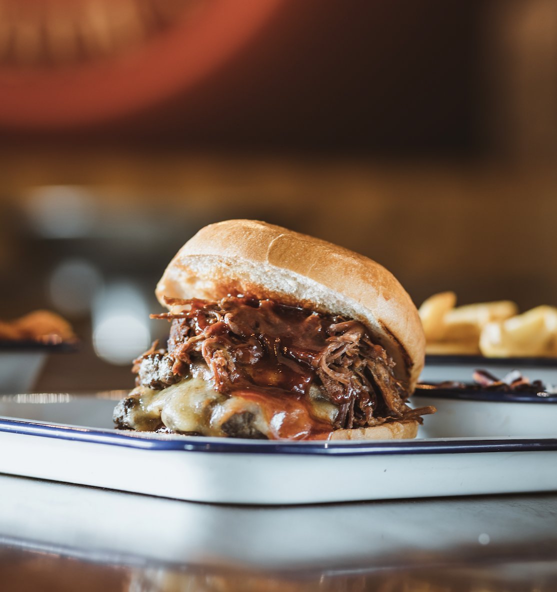 SolitaNQ's tweet photo. What better way to spend a #Saturday?🍔

With burgers, bites and booze available all day long, come and spend your weekend at #SolitaNQ🙌

Make your booking here➡️ https://t.co/TmAibMbbLU 

#NorthernQuarter https://t.co/Jape1y3k3j