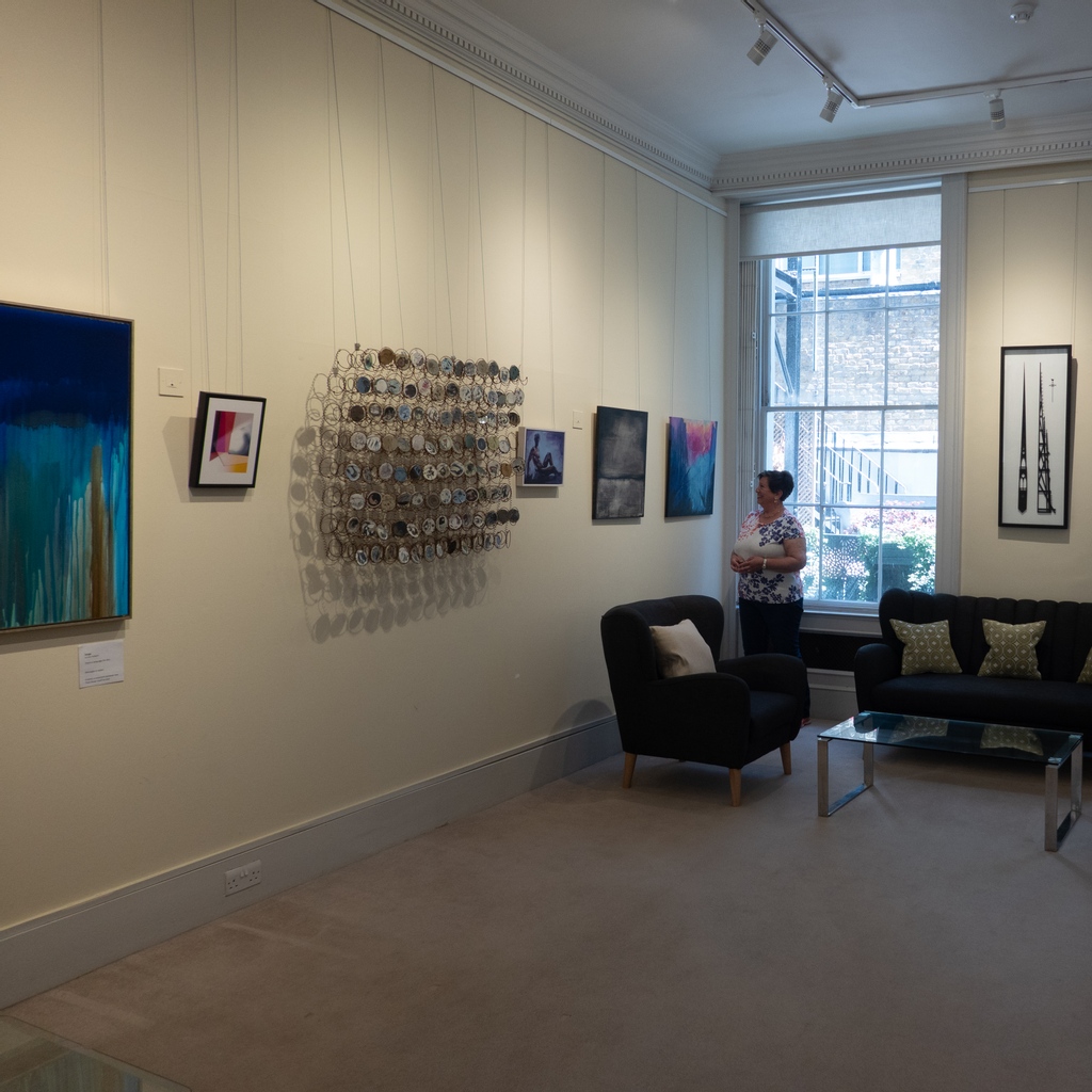 lauraparker_uk's tweet photo. I'm thrilled I made it to @ArtCanOrg's 'Inspire' exhibition at @dcontemporary, in the heart of Mayfair's art district, to see my "Canyon" on the wall.β β It's a stunning show!
#artcanorg #lauraparker_uk #richmondartsociety #dcontemporary #landscapepainting #londonexhibition https://t.co/KV3tDOc5G9