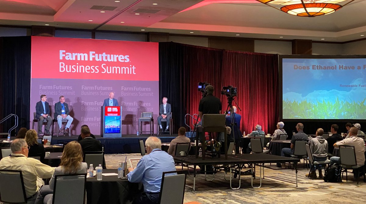 EthanolRFA's tweet photo. RFA’s Geoff Cooper at #FFSummit21: #Ethanol is a #renewable, high-octane, hydrogen-rich, low-carbon molecule with an INCREDIBLY BRIGHT FUTURE. https://t.co/pPtf8MEvmT