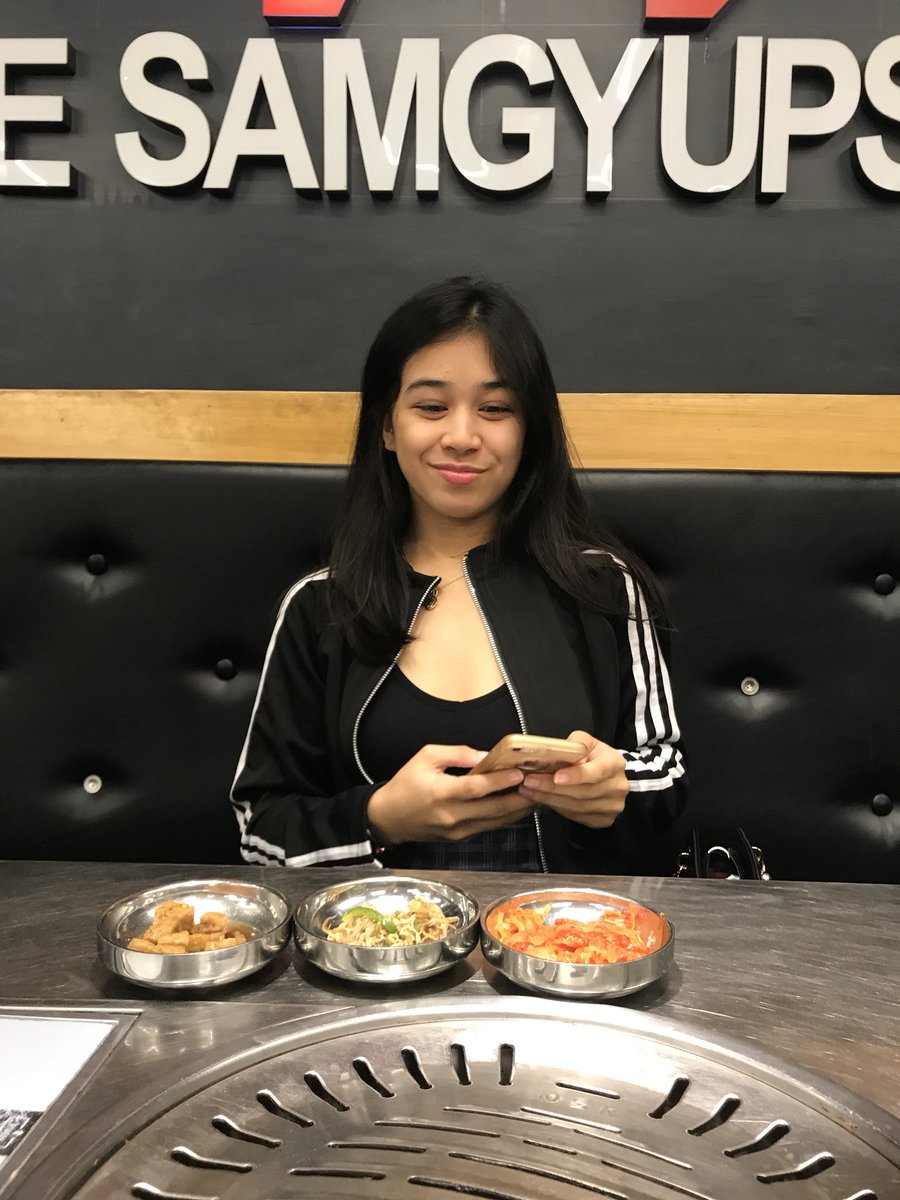 RemogatRey's tweet photo. Happy 30th Mal ko More more memories to come I love you enjoy lang tayo palagi okiii I love you ❤️thank you for everything mal Happy monthsary!! @EspenaKrystal https://t.co/7t3CWMdZRI