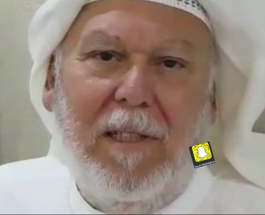 saud_abdulghani's tweet photo. أ.احمد زهير راشد رحمه الله،ولد ونشأ بالمدينة، كان يسكن بالمشرفية ضمن اسرته آنذاك مقابلا لبيت الريًس حسين بخاري وبيت الحجار، خريج الجامعة الإسلامية، التحق بسلك التعليم، عمل مُدرسا لفترة من الزمن ومديرا لبعض المدارس ويُعتبر من روًاد التعليم، توفي بالمدينة ودفن بها (المصدر أرشيفي). https://t.co/DwmOx1aYZa