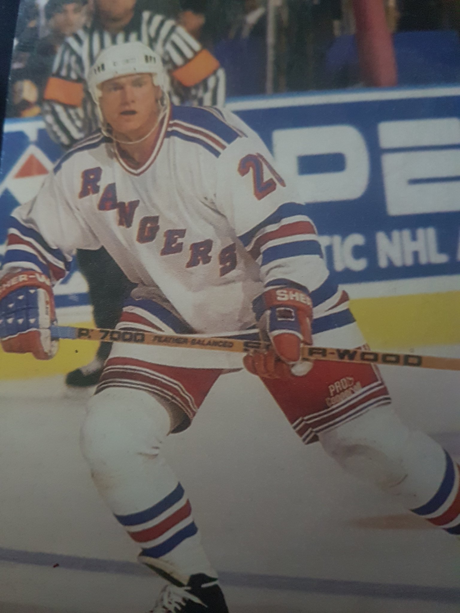 Happy Birthday to Steve Larmer.Should be on list for the HOCKEY HALL OF FAME. Enjoy ur Birthday. 