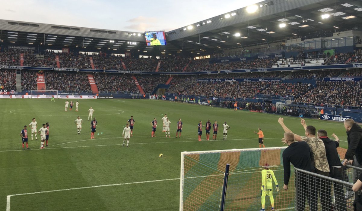 avec @Loic_Ravenel nous avons rédigé la planche "Un stade de football pour rénover la ville et son image" dans l'atlas social de #Caen. Ça parle donc du <a href="/SMCaen/">Stade Malherbe Caen</a>, de son stade, de Venoix... 
🏟️⚽️🔴🔵
➡️atlas-social-de-caen.fr/index.php?id=8…