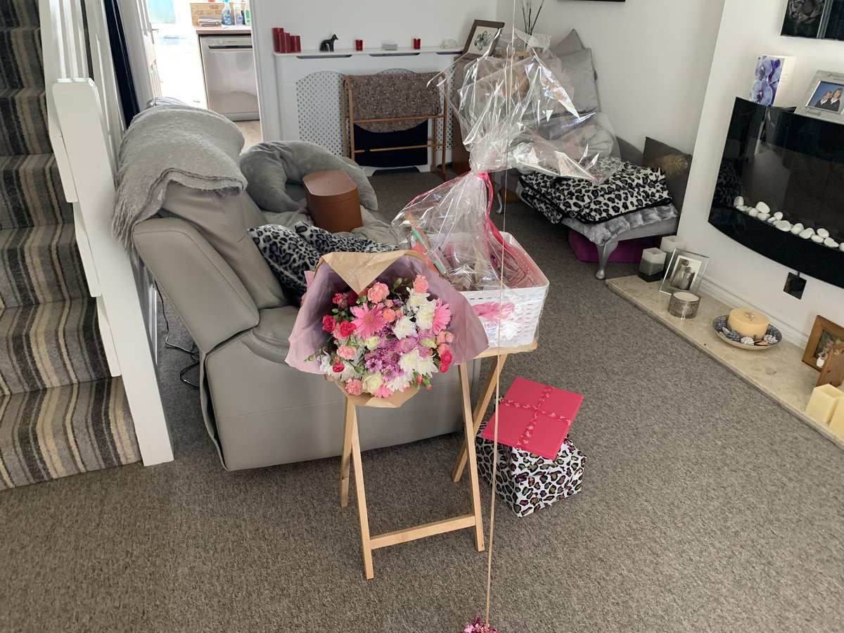 Sarah (@slj_nhs_71) on Twitter photo Feeling spoilt as had a Lay z spa for my birthday and my great HR Colleagues <a href="/UHP_NHS/">University Hospitals Plymouth NHS Trust</a> bought me Lights and drink/treats hamper and lots of lovely presents. Ollie is not happy the helium balloon 🎈 is taller than him #proseccoandchill Feeling spoilt as had a Lay z spa for my birthday and my great HR Colleagues <a href="/UHP_NHS/">University Hospitals Plymouth NHS Trust</a> bought me Lights and drink/treats hamper and lots of lovely presents. Ollie is not happy the helium balloon 🎈 is taller than him #proseccoandchill