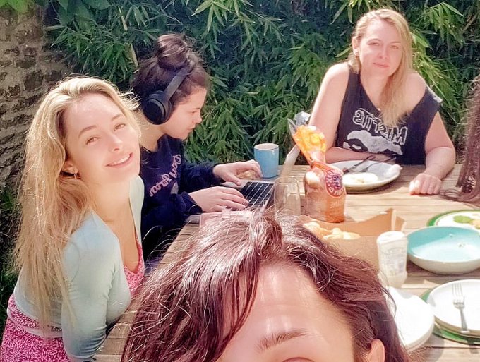 Category is....: 30th birthday getaway plus writing deadline extravaGANZA 👍 https://t.co/JsU2pobiqw<a href="/tag/bidenharris2020"class="tags"><span>#bidenharris2020</span></a>