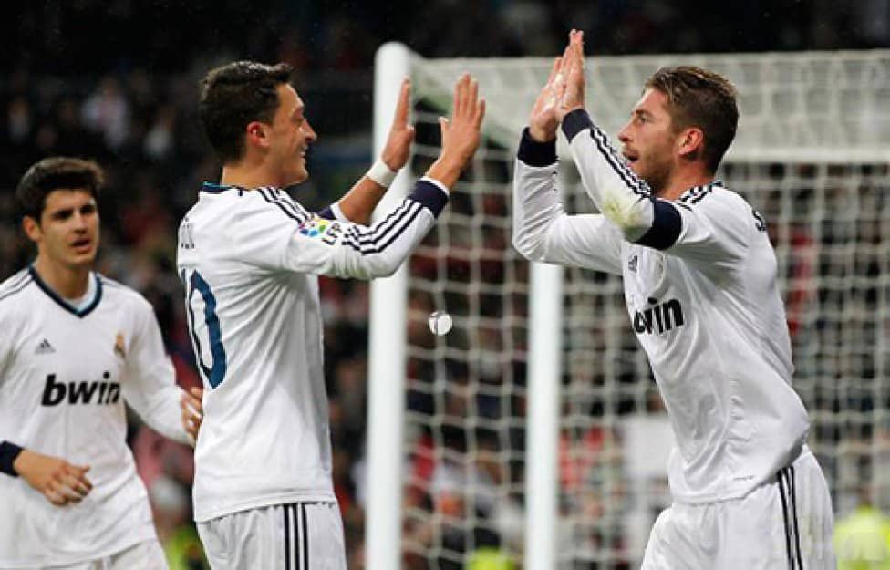 EngMourinho's tweet photo. @MesutOzil1088 @realmadrid @SergioRamos Real Madrid may find an excellent defender in the future, but they will never find a player with the heart of Sergio Ramos https://t.co/vzIzyYTUf5