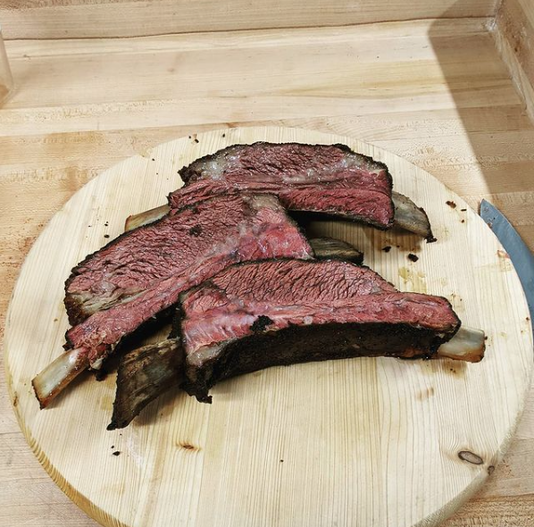 onlyinbozeman's tweet image. We're drooling over this plate of ribs shared by our friends at Smoke, Fire, and Coal. Swing by their place on Main Street for some tasty southwestern bbq fare. 
📸 : @smokefireandcoal 
#visitbozeman #onlyinbozeman #montana #fourOsix #bozeman #visityellowstone #visitMT