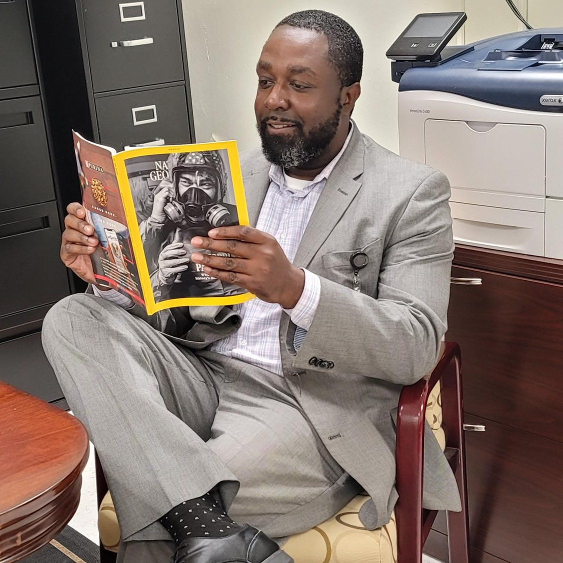 It's DEAR time! Let's Drop Everything And Read! #DEARBullfrogs #WorthIt #JustRead